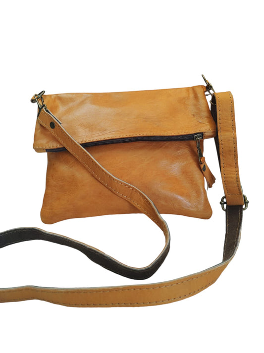 Bandolera de cuero natural color camel – Nadia