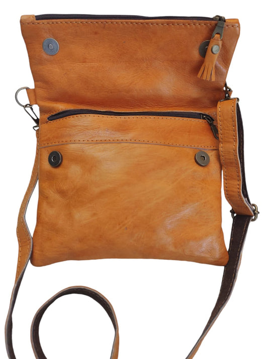 Bandolera de cuero natural color camel – Nadia