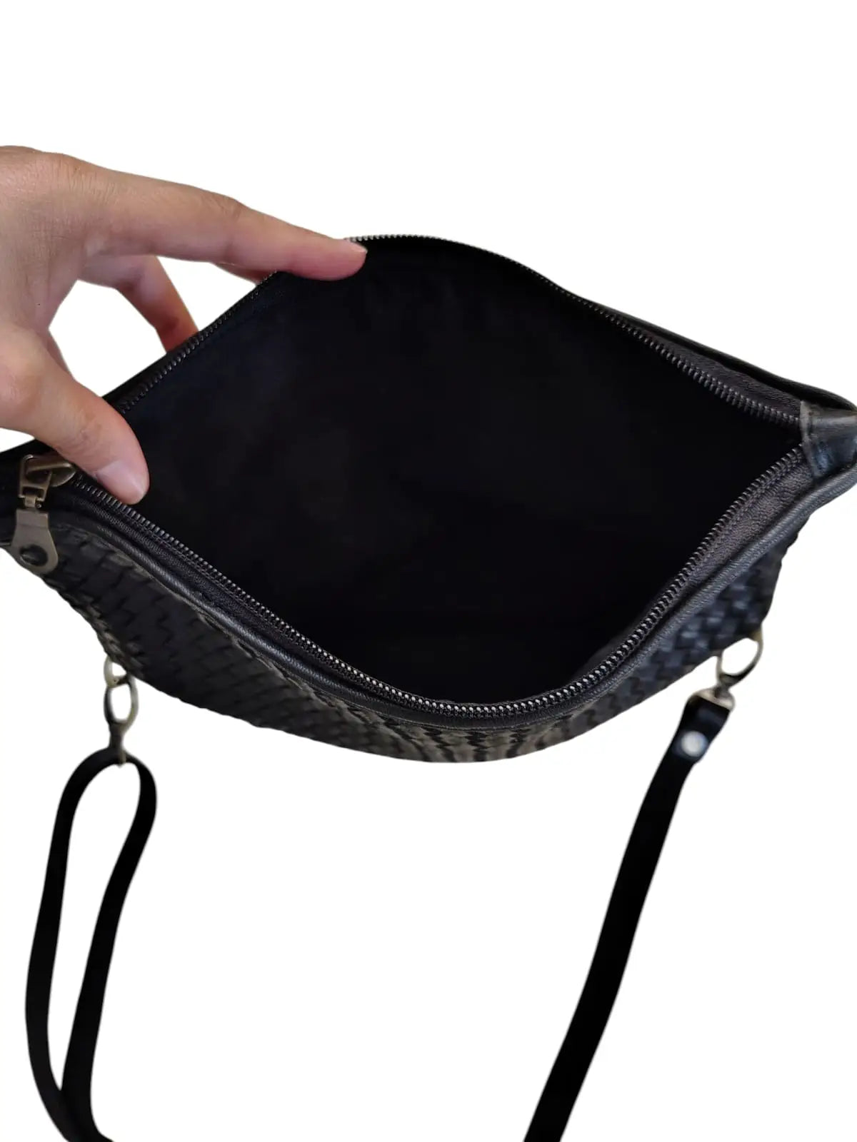Bandolera de cuero natural tejido color negro – Badra