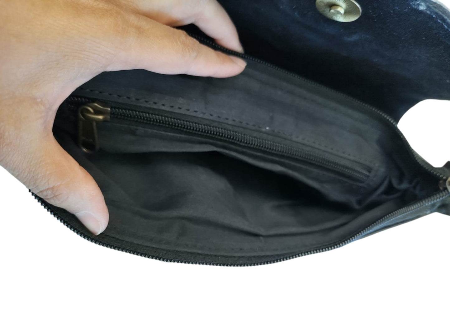 Cartera de cuero natural color negro – Fairuz