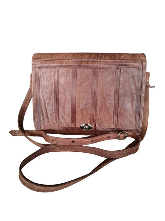 Cartera de cuero natural color café - Afife