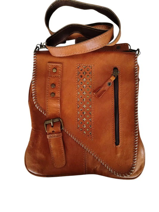 Cartera de cuero natural color caramelo - Leyla