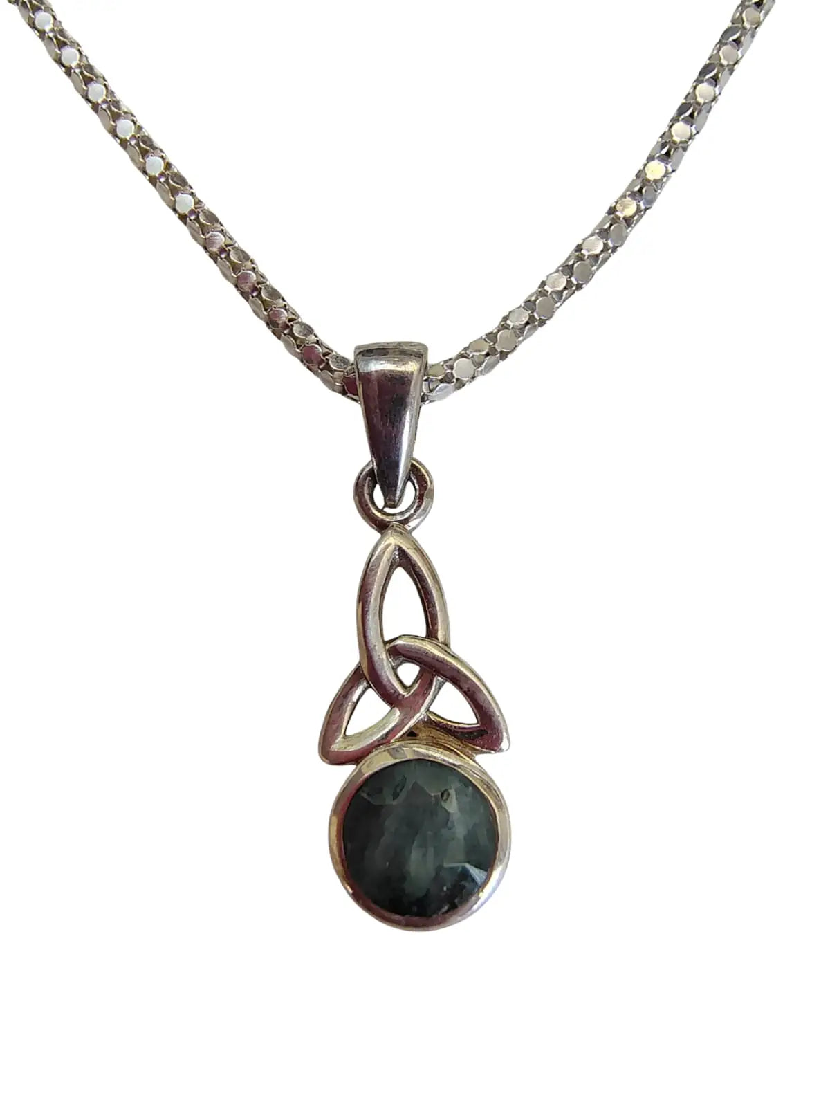 Colgante Triqueta de Plata y Jade