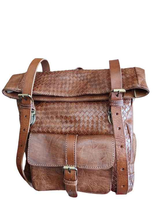 Mochila de cuero natural tejida color barquillo - Ghaada