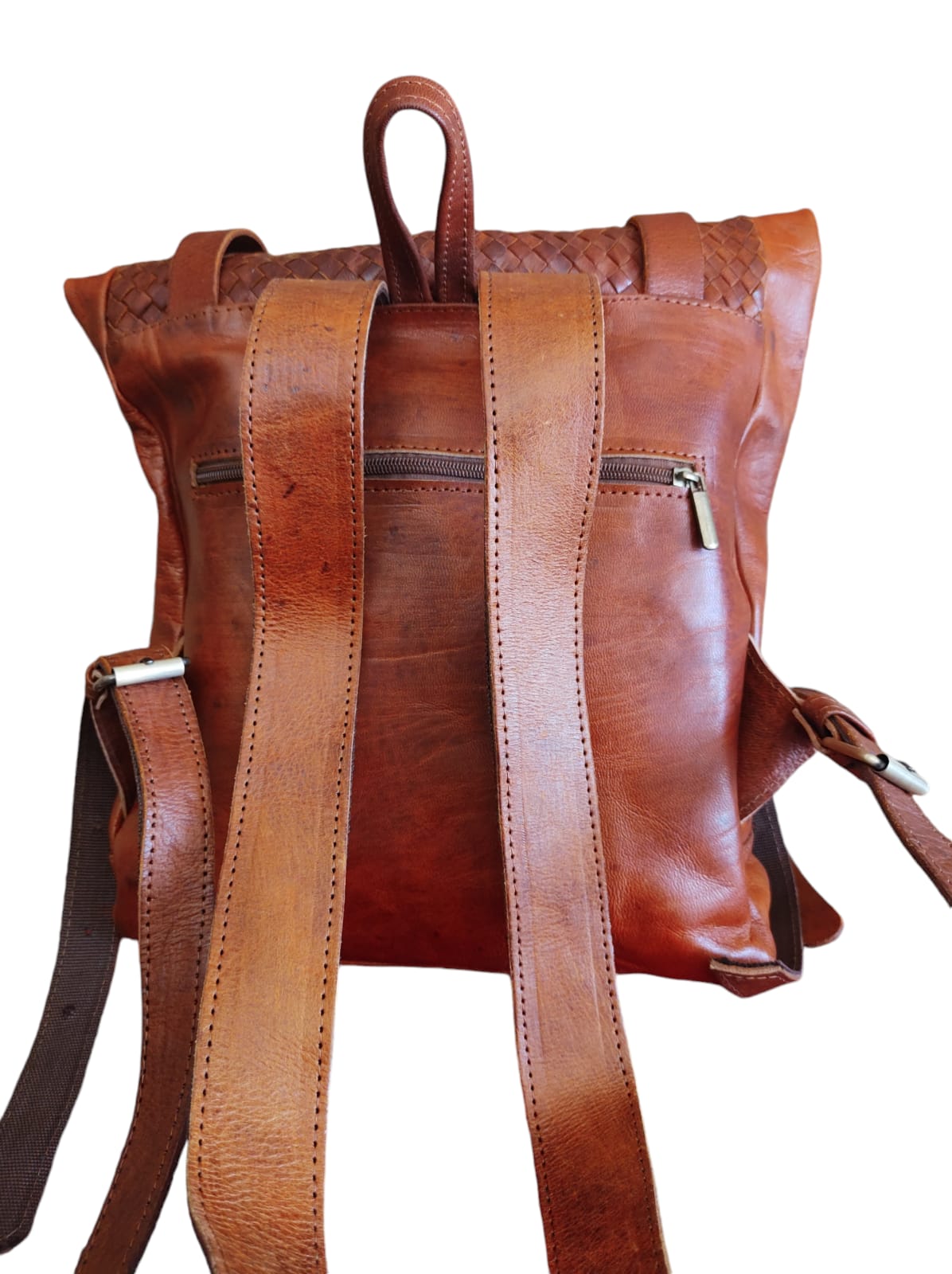 Mochila de cuero natural tejida color terracota- Ghaada