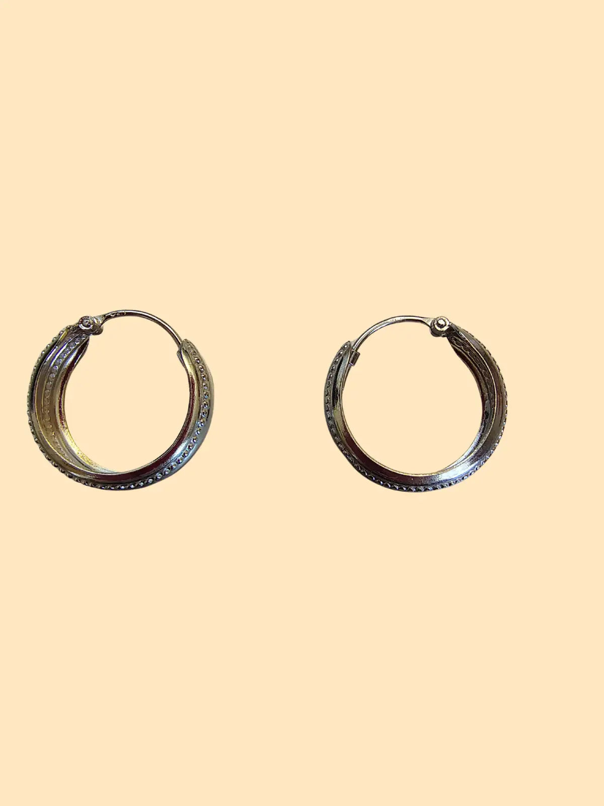 Aro argolla pequeña de plata 925