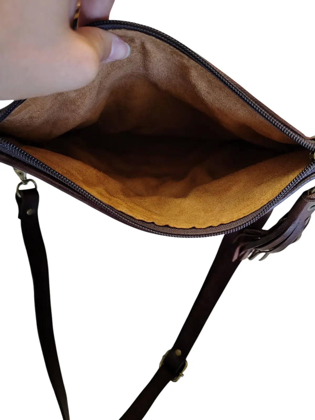 Bandolera de cuero natural tejido color café - Badra