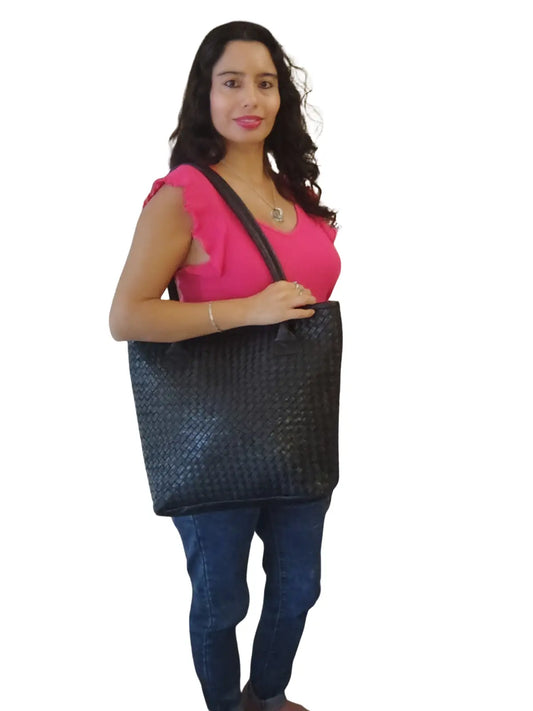 Tote Bag de cuero natural tejido color negro – Zafira